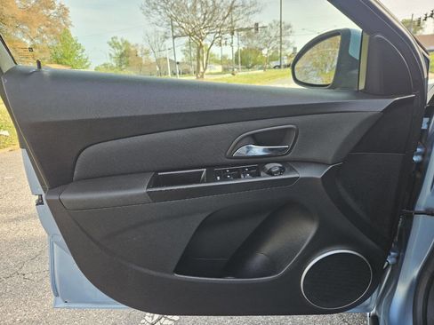 Used 2012 Chevrolet Cruze Eco image 12