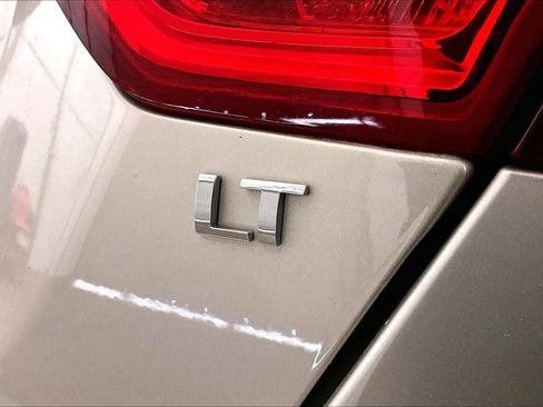 Used 2015 Chevrolet Impala LT image 14