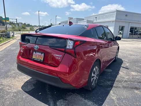 Used 2020 Toyota Prius XLE w/ Advanced Technology Package AWD/4WD image 3