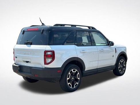 Used 2023 Ford Bronco Sport Outer Banks w/ Tech Package AWD/4WD image 6