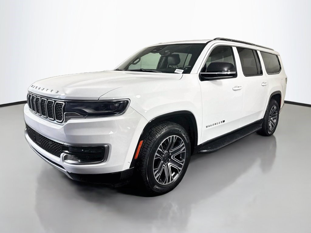 Used 2024 Jeep Wagoneer L Series II w/ Flexible Seating Group RWD image 4