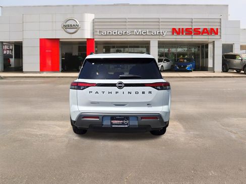 New 2026 Nissan Pathfinder SL w/ Cargo Package FWD image 4