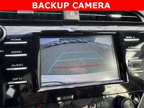 Certified 2018 Toyota Camry LE image 4