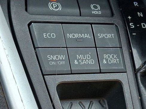 Certified 2021 Toyota RAV4 XLE image 23