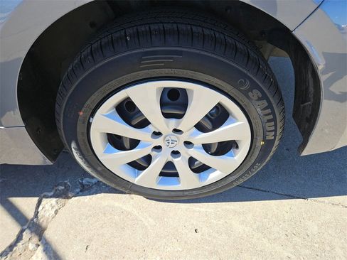 Used 2024 Toyota Corolla LE image 25