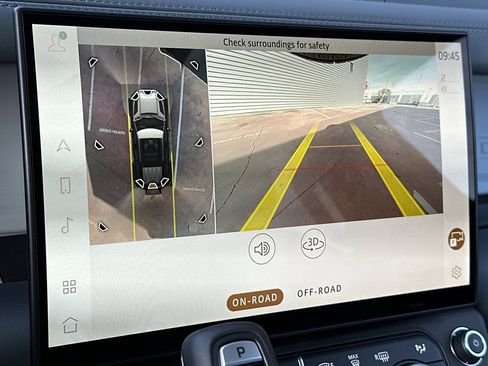 New 2026 Land Rover Defender 110 X-Dynamic SE image 21