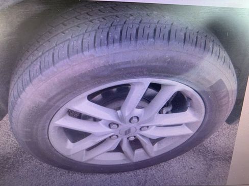 Used 2023 Dodge Durango GT image 12