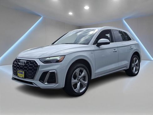 Used 2023 Audi Q5 2.0T Premium Plus w/ Premium Plus Package AWD/4WD image 1