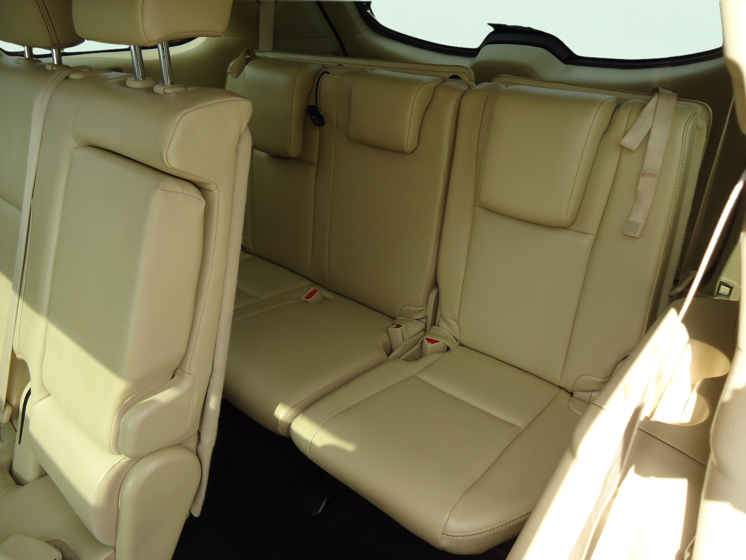 Used 2019 Toyota Highlander XLE AWD/4WD image 32