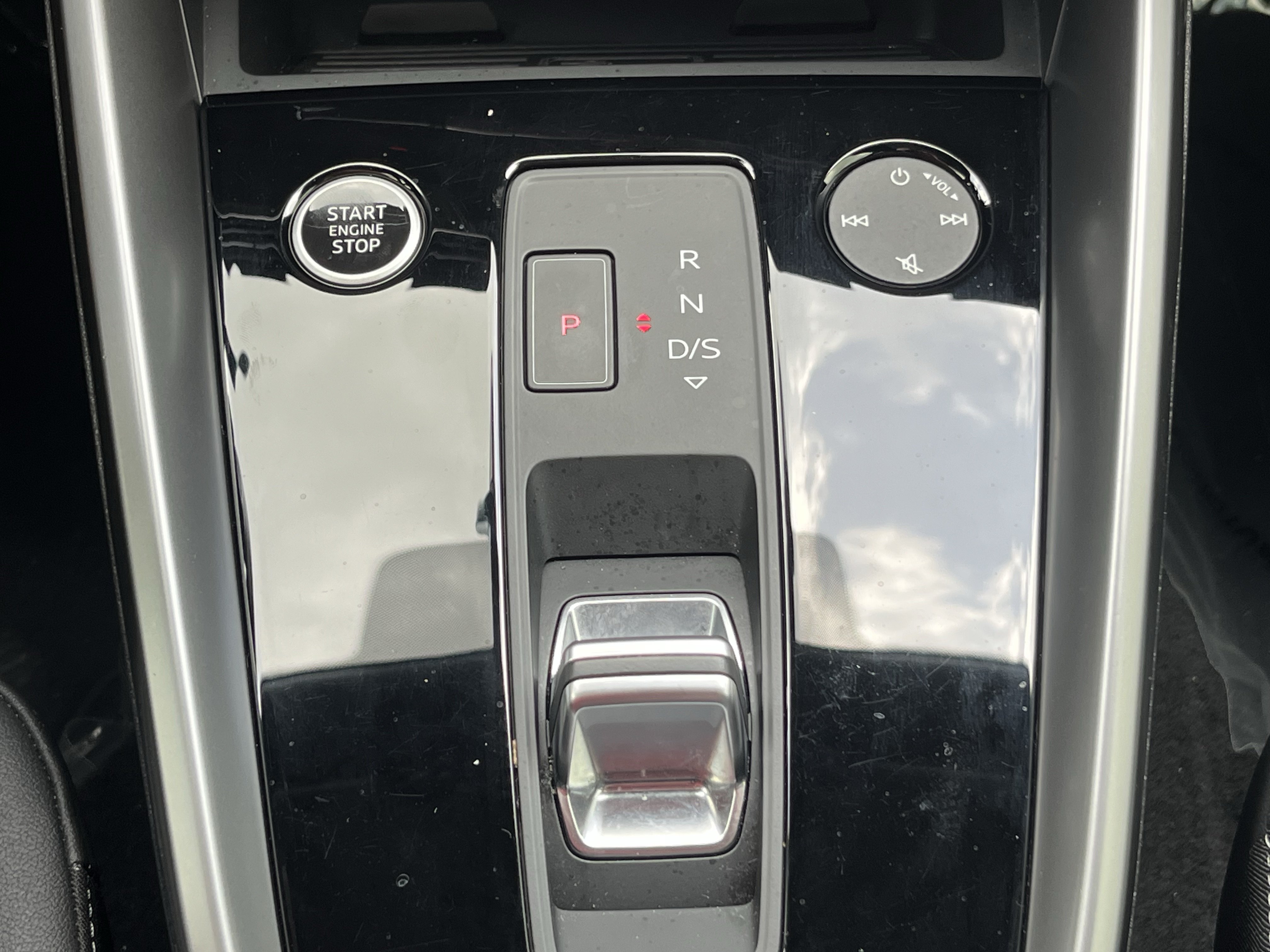 Used 2023 Audi A3 2.0T Premium Plus w/ Premium Plus Package FWD image 23