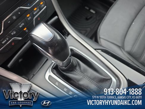 Used 2018 Ford Edge SEL w/ Equipment Group 201A AWD/4WD image 24
