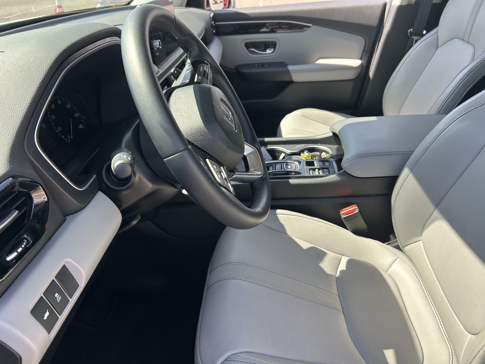 Used 2025 Honda Pilot Touring image 15