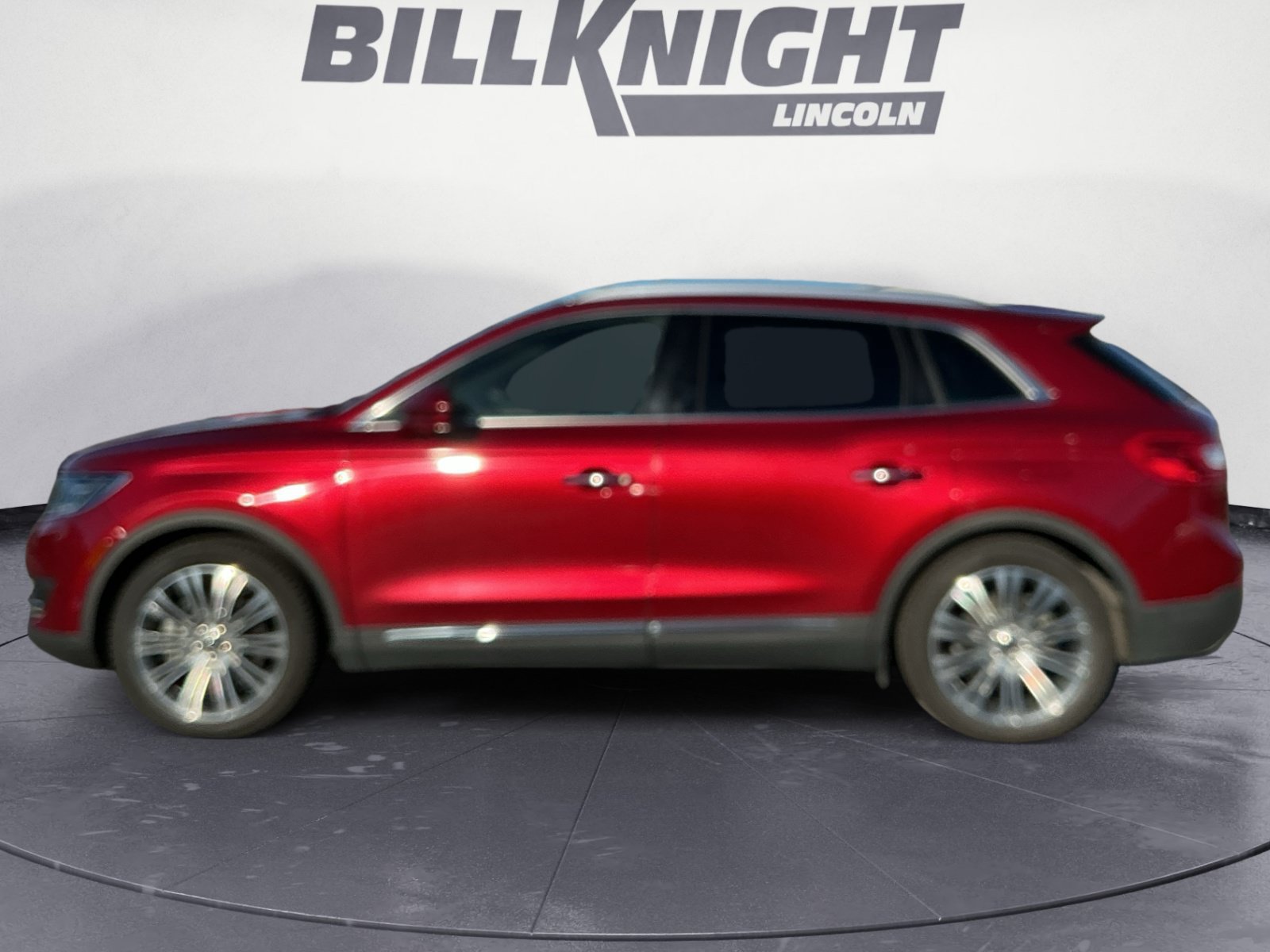 Used 2016 Lincoln MKX Reserve w/ Technology Package FWD image 3
