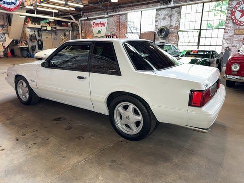 Used 1992 Ford Mustang LX RWD image 5