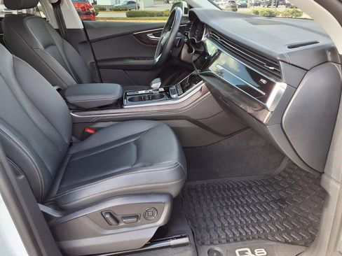 Used 2023 Audi Q8 Premium Plus w/ Premium Plus Package AWD/4WD image 12