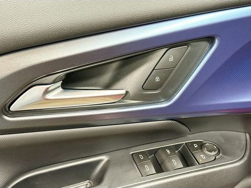 New 2026 Chevrolet Equinox EV LT FWD image 21