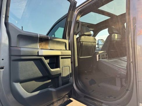 Used 2022 Ford F350 Lariat w/ Tremor Off-Road Package image 29