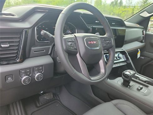 New 2026 GMC Sierra 1500 AT4 w/ AT4 Premium Package AWD/4WD image 18