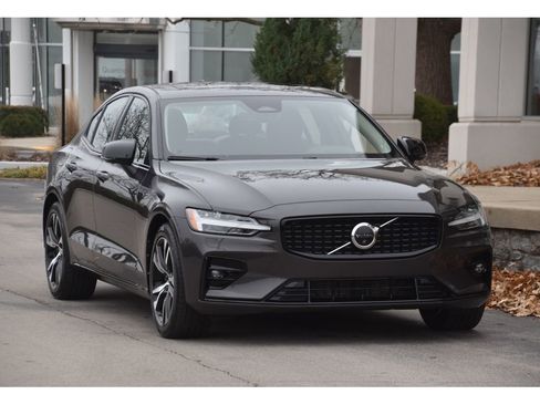 Certified 2023 Volvo S60 B5 Plus w/ Climate Package image 2