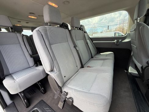 Used 2019 Ford Transit 350 XLT image 30
