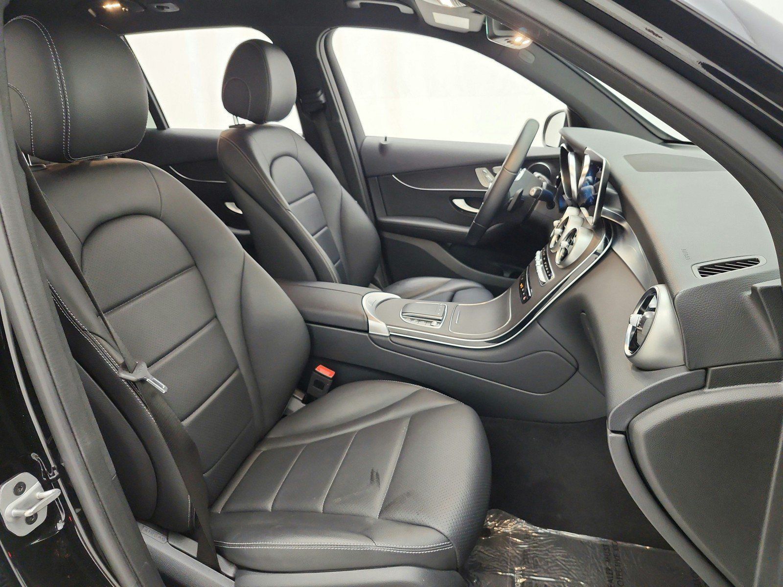 Used 2022 Mercedes-Benz GLC 300 image 18