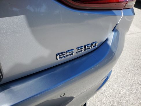 Used 2022 Lexus ES 350 F Sport w/ Accessory Package 2 image 5