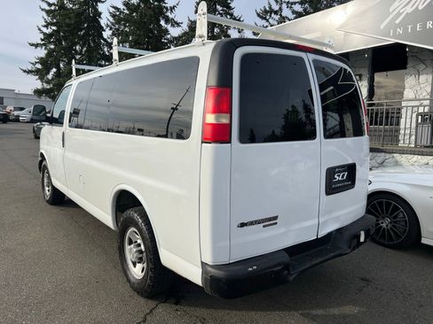 Used 2010 Chevrolet Express 3500 LS image 7