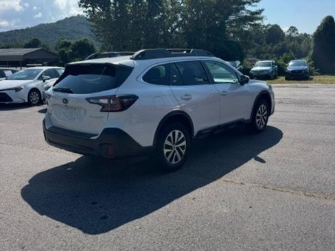 Used 2020 Subaru Outback Premium w/ Popular Package #1 AWD/4WD image 4