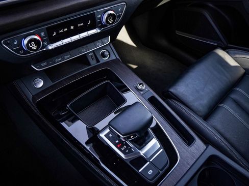 Certified 2024 Audi Q5 2.0T Premium Plus w/ Premium Plus Package image 17