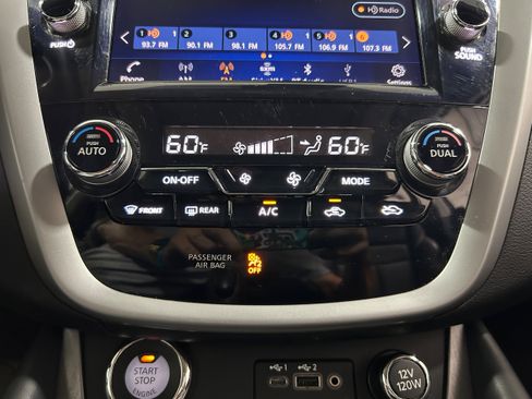 Used 2020 Nissan Murano SL w/ Moonroof Package AWD/4WD image 9