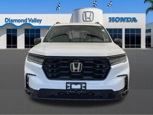 New 2025 Honda Pilot Sport image 8