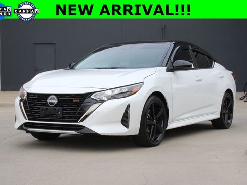 Used 2024 Nissan Sentra SR w/ SR Premium Package image 1