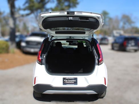 Certified 2025 Kia Soul LX image 10
