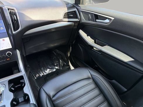 Used 2023 Ford Edge SEL w/ Convenience Package AWD/4WD image 16