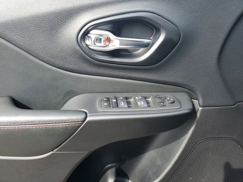 Certified 2022 Jeep Cherokee Trailhawk w/ Trailer Tow Group image 8