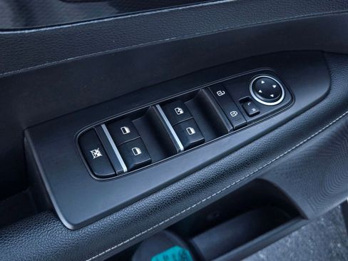 Used 2023 Kia Forte GT-Line image 9