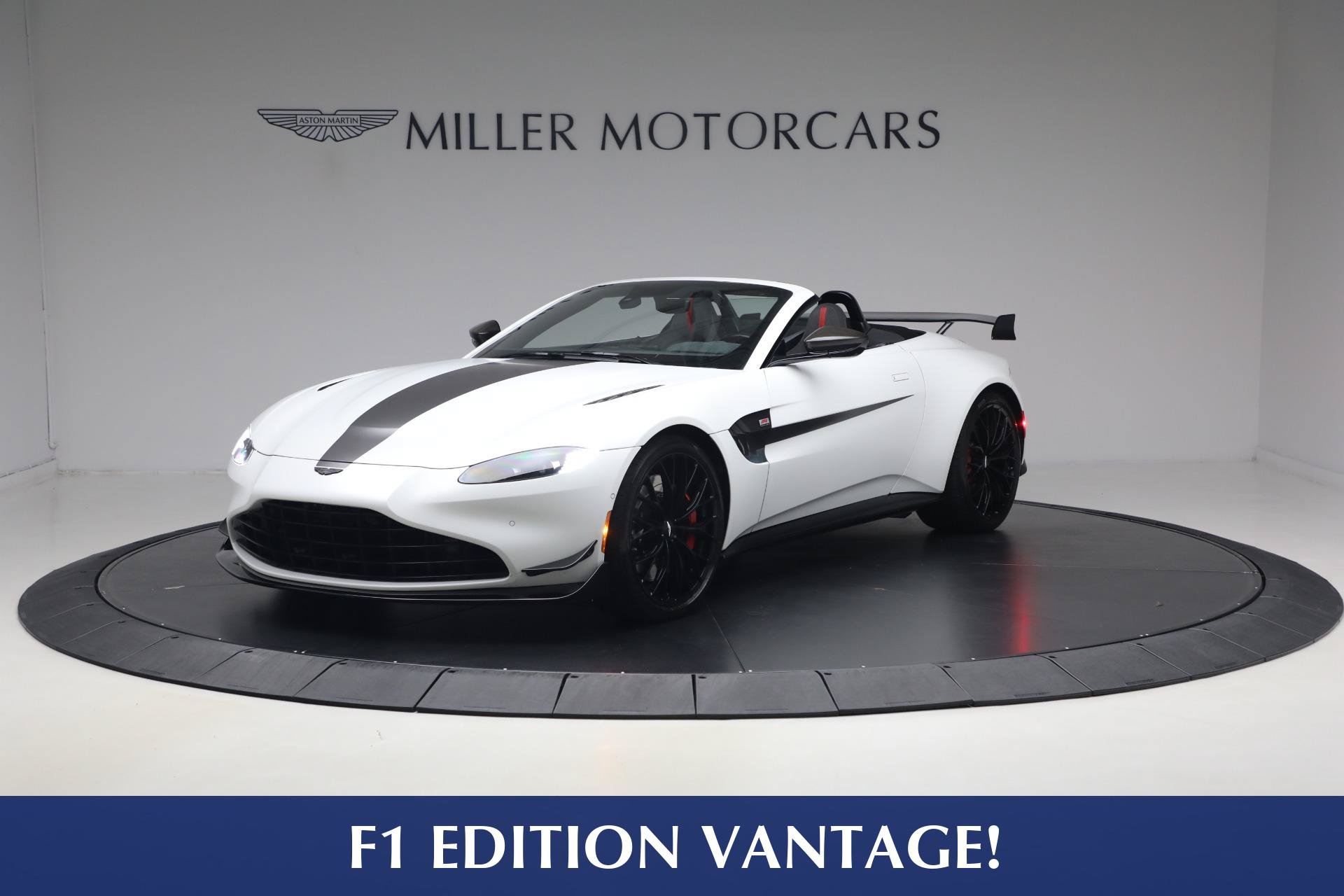 Used 2023 Aston Martin V8 Vantage Roadster RWD image 1