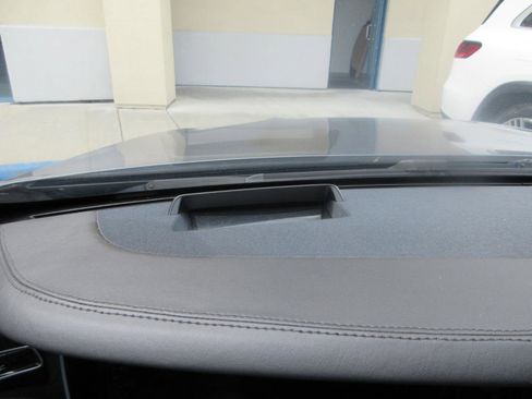 Used 2017 Mercedes-Benz S 550 Cabriolet image 41