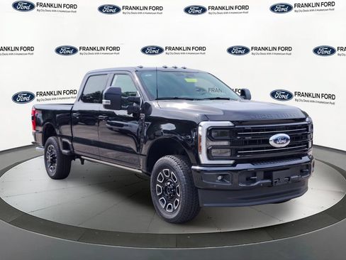 New 2026 Ford F250 Platinum w/ FX4 Off-Road Package AWD/4WD image 7