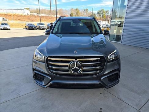 Used 2026 Mercedes-Benz GLS 450 4MATIC image 9