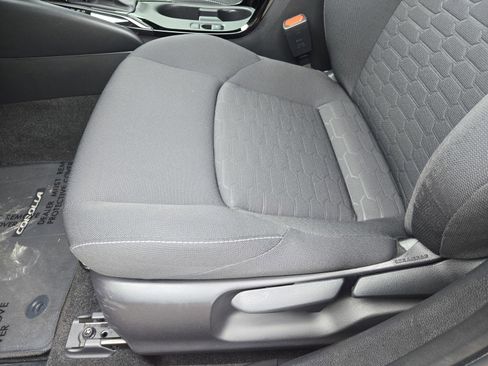 Used 2023 Toyota Corolla SE image 16