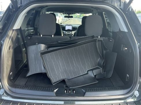Certified 2023 Ford Explorer XLT image 27