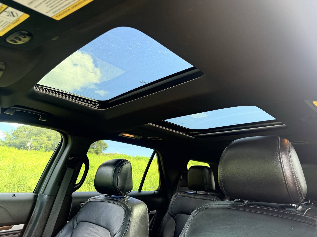 Used 2016 Ford Explorer Limited w/ Equipment Group 301A FWD image 9