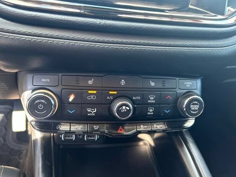 Used 2021 Dodge Durango SXT RWD image 26
