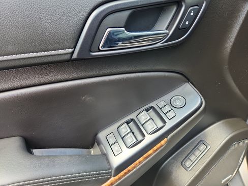 Used 2019 Chevrolet Tahoe Premier image 21