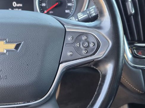 Used 2023 Chevrolet Traverse LT image 27