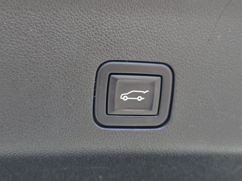 Certified 2023 Chevrolet Tahoe Z71 AWD/4WD image 11