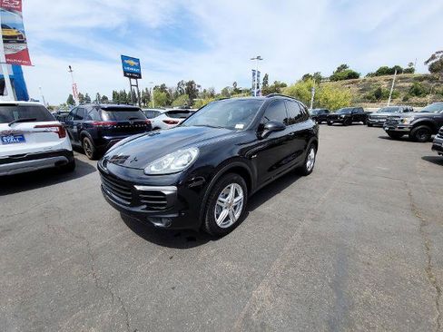 Used 2015 Porsche Cayenne Diesel AWD/4WD image 4