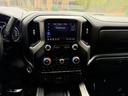 Used 2021 GMC Sierra 3500 Denali w/ Denali Ultimate Package image 18