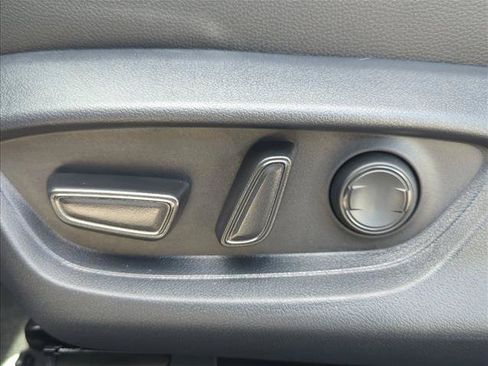 Used 2026 Toyota Camry XLE FWD image 10